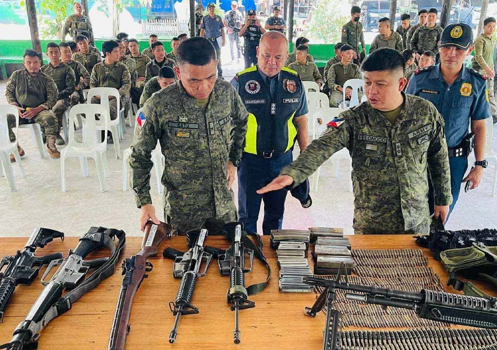 Firearms seized from feuding Moro groups